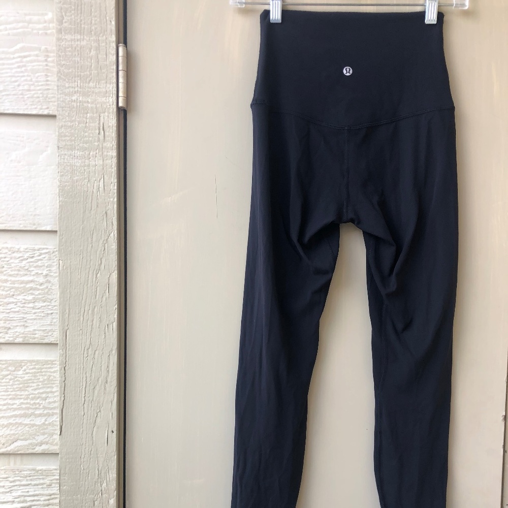 LULULEMON Align.  SHR leggings size 4.  28” inseam length.